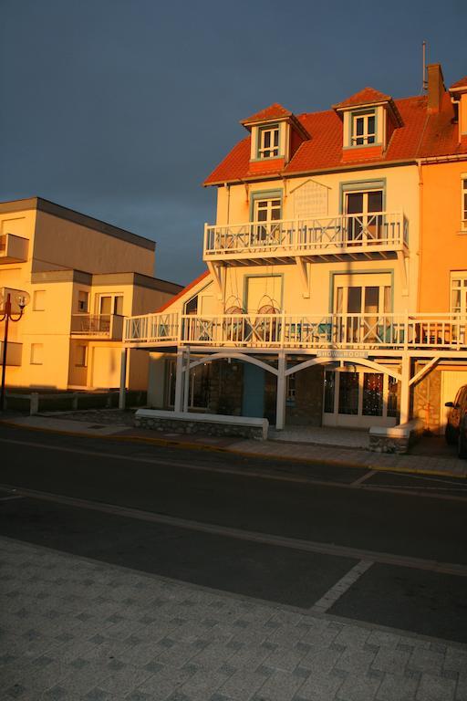 Villa Tremail - La Plage Au Pied De Votre Chambre Вимере Экстерьер фото